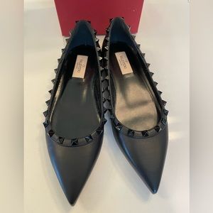 Valentino Rockstud Flats. Black on Black. Hard to Find! NWT. Size 37 FLAWLESS!